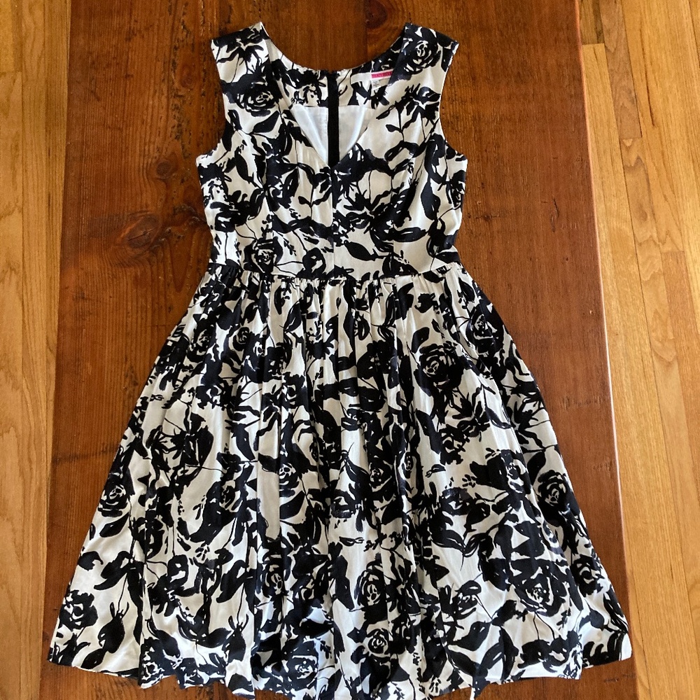 Tracy Reese Black and White Floral Sleeveless Dress Size 8 Silk Blend